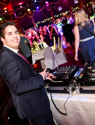 DJ Ylectric Zound - KunzTheatre